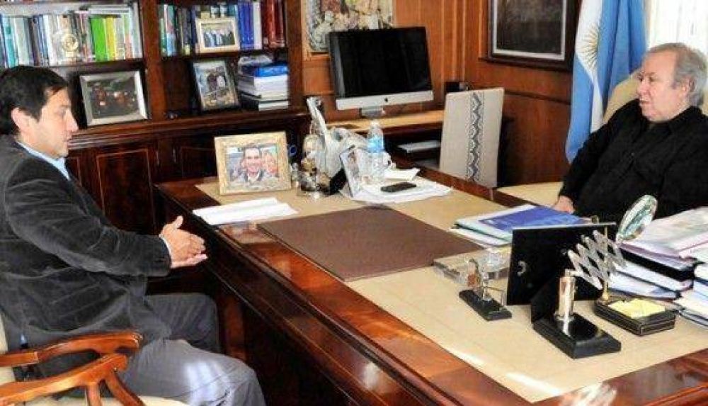 Peralta recibi� al titular de Fomicruz y coincidieron en mejorar la recaudaci�n por la actividad minera