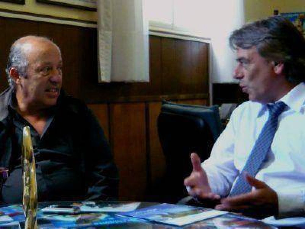 COORDINADOR DEL AFSCA SE REUNI� CON EL INTENDENTE PAREDI