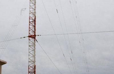 Joven se subi� a la antena de Radio Nacional pidiendo por su ex novia