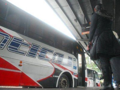Est�n de paro los choferes de la empresa interurbana Monticas por liquidaci�n incompleta de los sueldos