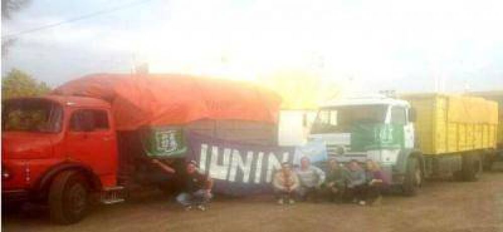 Dos camiones con ayuda para La Plata partieron ayer desde Jun�n