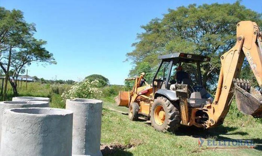 Inician obras de entubamiento y cunetas en el barrio Laguna Soto