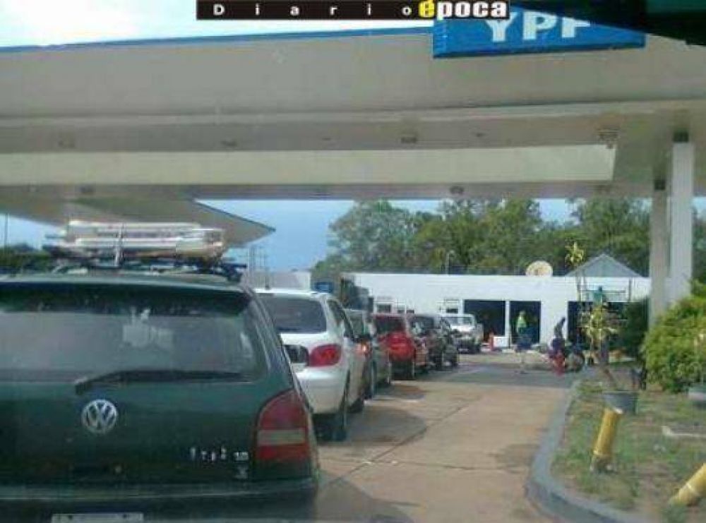 Brasile�os copan Paso de los Libres para cargar combustibles