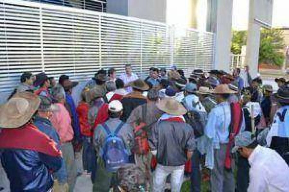 Criollos del Impenetrable pidieron que se suspenda la entrega de tierras a la Mowitob