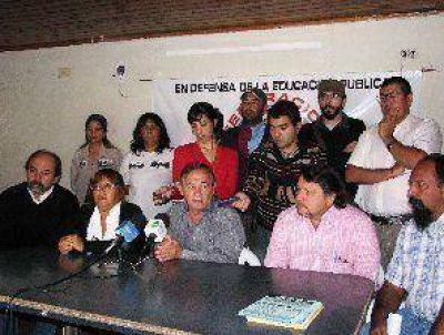 Federaci�n SITECH denunciar� al Gobierno y el mi�rcoles protestar�n en la Casa del Chaco