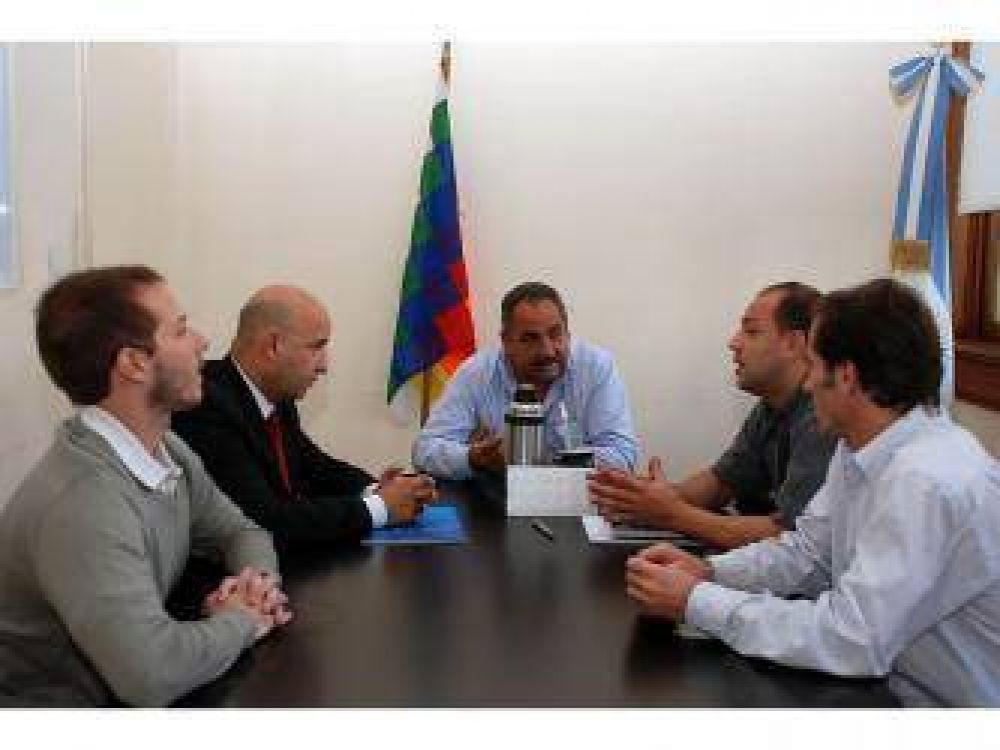 Gallinger se reuni� con el Presidente del Instituto Nacional de Asuntos Ind�genas