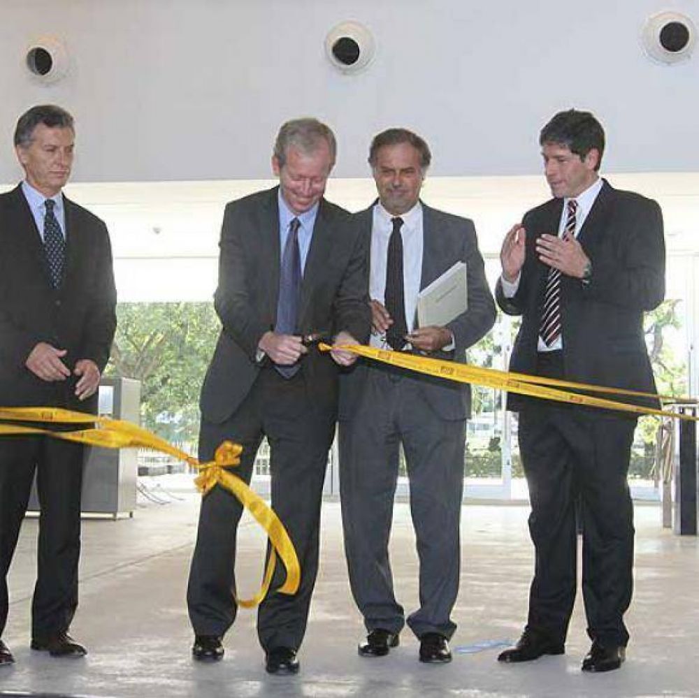 Abal Medina y Macri participaron de la inauguraci�n del Campus Alcorta de la Universidad Torcuato Di Tella