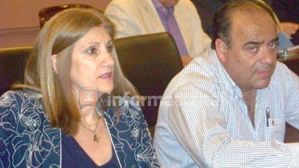 Romero y Flores formalizaron el nuevo Bloque en Diputados	 