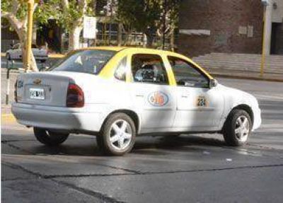 Esperan colocar las c�maras de seguridad en los taxis en julio