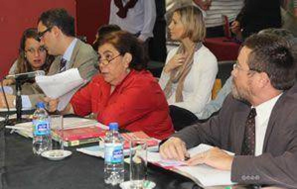 Piden 25 a�os a Olivera, Martell y Alejandro Lazo