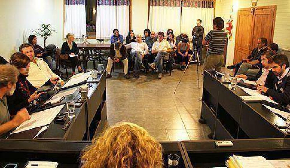 Rev�s y �papel�n� del oficialismo