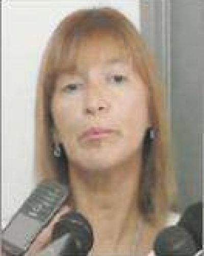 El IPS sancion� a 20 m�dicos por cobrar plus