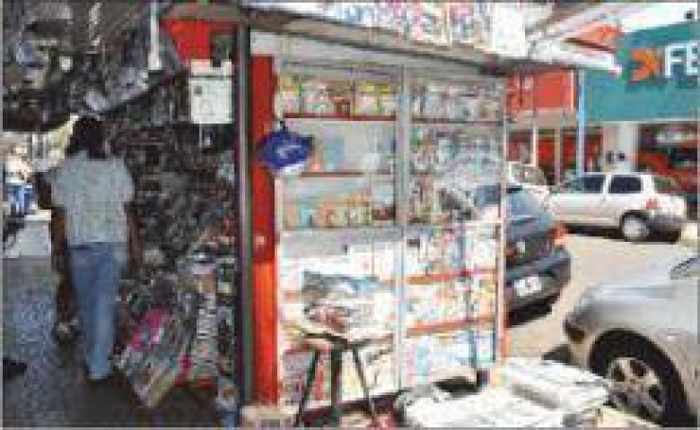 Puesteros reclaman a la Municipalidad que revise la ordenanza sobre uso de la v�a p�blica