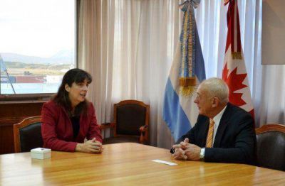 Crocianelli recibi� a la Embajadora de Canad� en nuestro pa�s