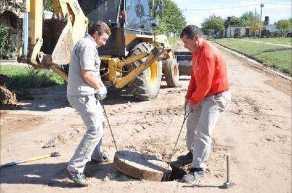 El Gobierno Local realiza trabajos de agua potable y cloacas en el barrio San Jorge