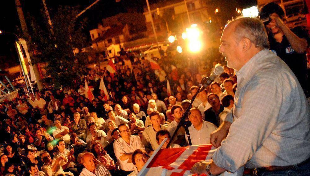 Ricardo Colombi: �Cual es el modelo nacional que quieren traer, el del apriete, la intolerancia, la dadiva, la pelea�