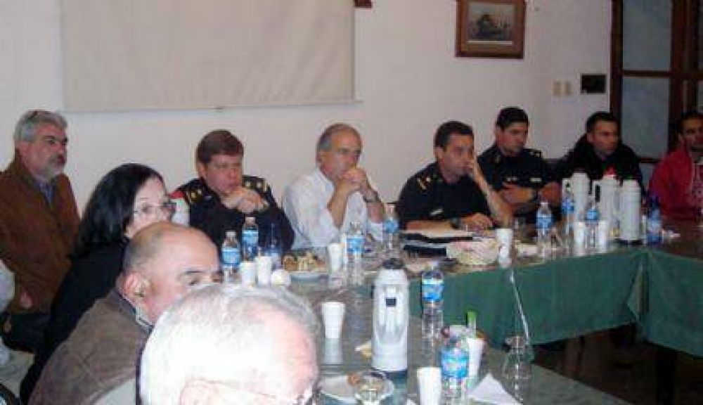 Positiva reuni�n de ruralistas de Mar Chiquita con funcionarios policiales y municipales por ola de robos