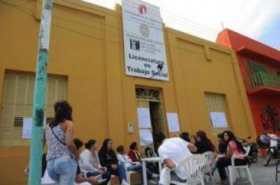 En la UNT no conforma el incremento que dio la Naci�n, del 29% hasta junio de 2014
