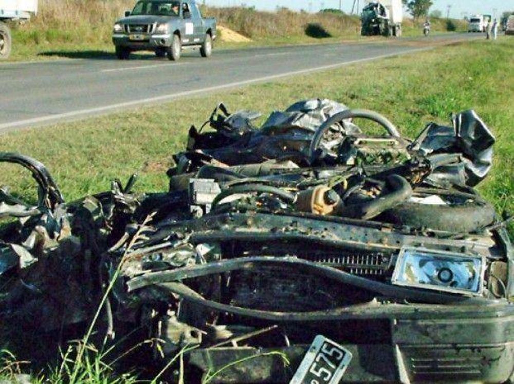 Dos muertos y heridos en un m�ltiple choque en la ruta nacional 11