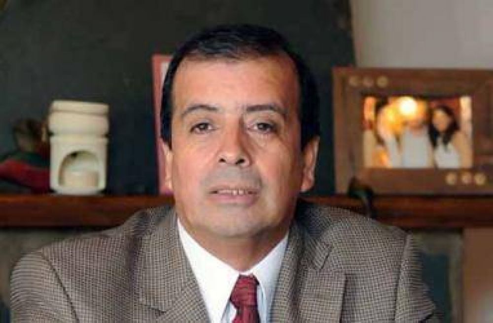 Casta��n quiere hacerse del comit� radical de Bariloche y no le escapar�a al desaf�o de la candidatura a intendente