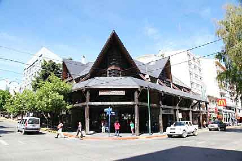 Dependencias de la comuna comenzar�n a funcionar en el edificio de Aerol�neas