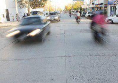 Atraparon a dos j�venes que arrebataron una cartera 