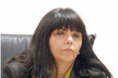 La jueza Su�rez intim� al intendente Di Pierro mediante carta documento