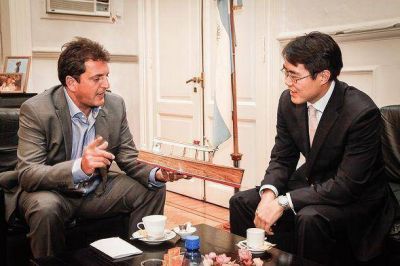 Tigre firm� convenios de gesti�n asociada con la Embajada de China