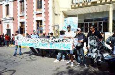 Piden el cambio de car�tula