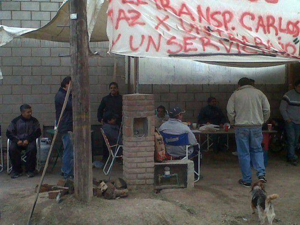 Esteban Avil�s �mediar� en el paro del Transporte Carlos Paz