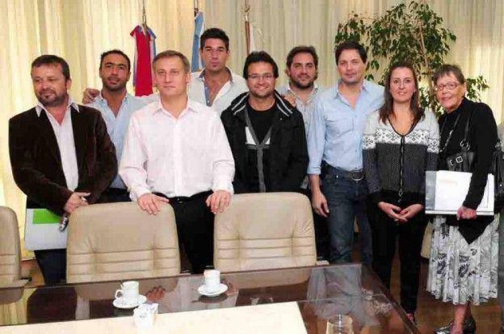 Empresarios del centenario que ayudar�n a instituciones