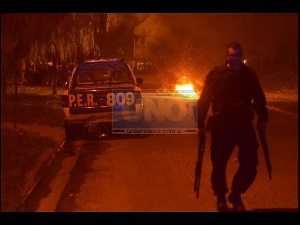 Balearon a un nene de 4 a�os y a una chica de 14, en un barrio de Paran�