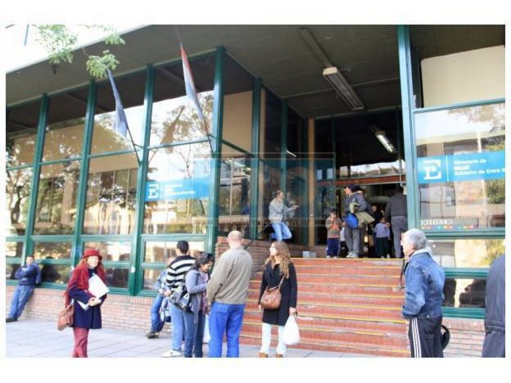 Denuncian irregularidades en el �rea de inform�tica del Ministerio de Salud