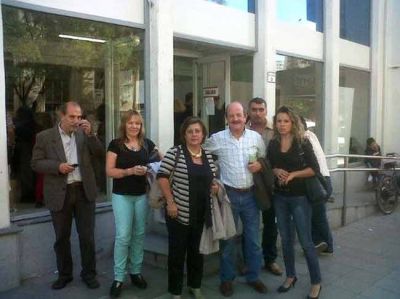 Ediles del FrePam defienden creaci�n de una empresa estatal de transporte