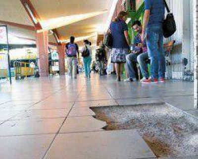 La Terminal de �mnibus luce un estado deplorable