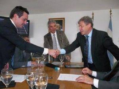 Empresa mercedina comenzar� a fabricar paneles solares	