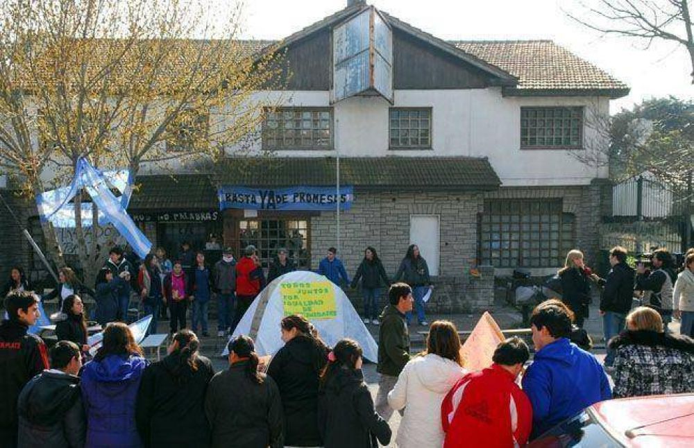 Unos mil alumnos no pueden concurrir a clases por problemas de infraestructura