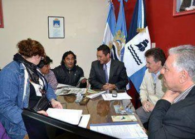 Tras rechazo de suba salarial, municipales definen ir al paro