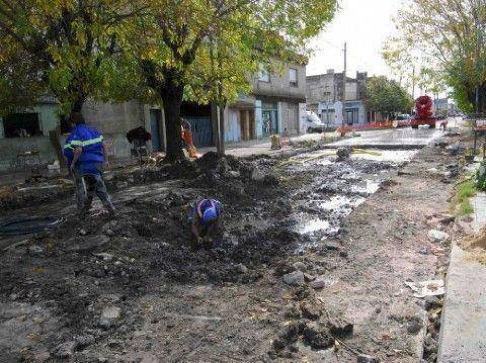 El municipio de Lan�s realiza reparaci�n de calles y pavimentaci�n de avenidas