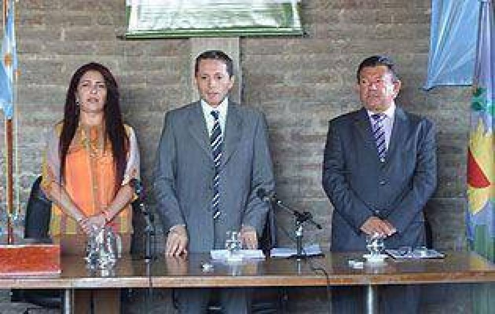 Gray abri� las sesiones ordinarias