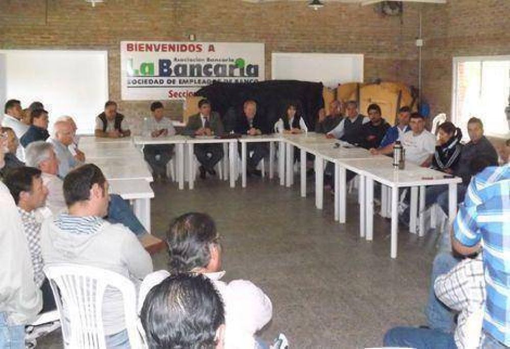 Se reunieron los gremios locales con el titular del Ministerio de Trabajo 