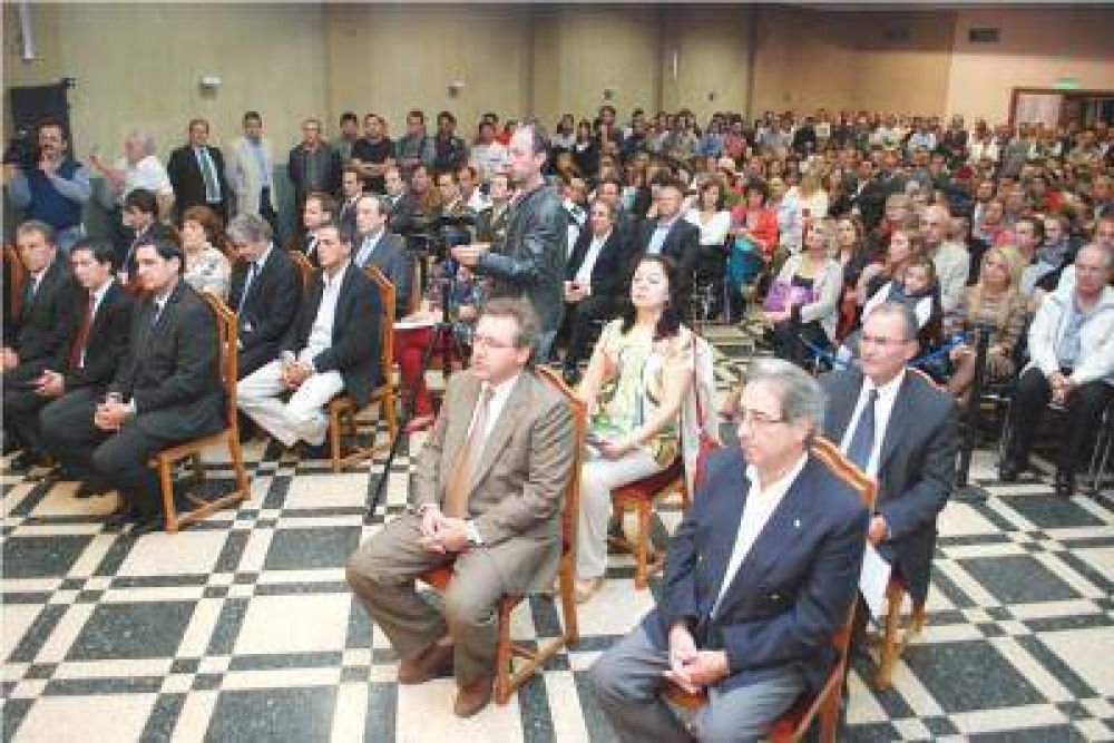 Para la oposici�n falt� autocr�tica en el mensaje de Mario Meoni