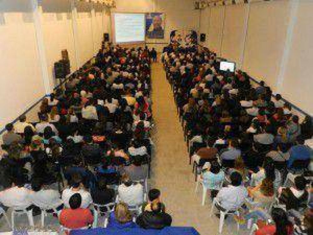 AFUS concret� charla sobre �Peronismo y Salud� en la sede del PJ