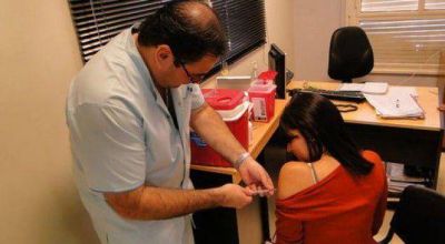 Vacunaci�n Antigripal 2013: ahora inmunizaron a personal sanitario