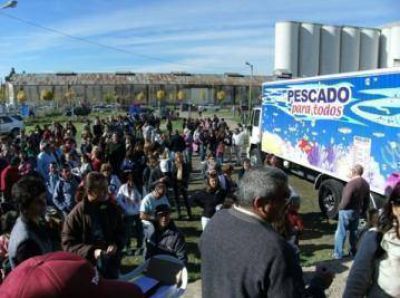 Gran respuesta a la llegada de camiones del Mercado Central