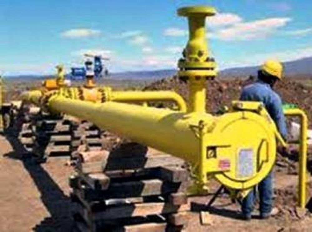 Destacan gesti�n de "Cuto" Moreno por la obra del gasoducto