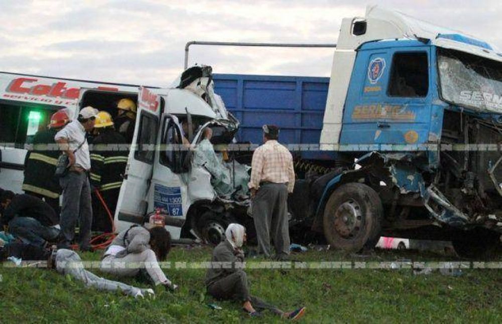 Siete muertos en accidente fatal sobre la ruta 11