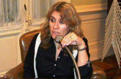 Alejandra Lorden anunci� que el lunes 15 es el inicio de sesiones en el HCD