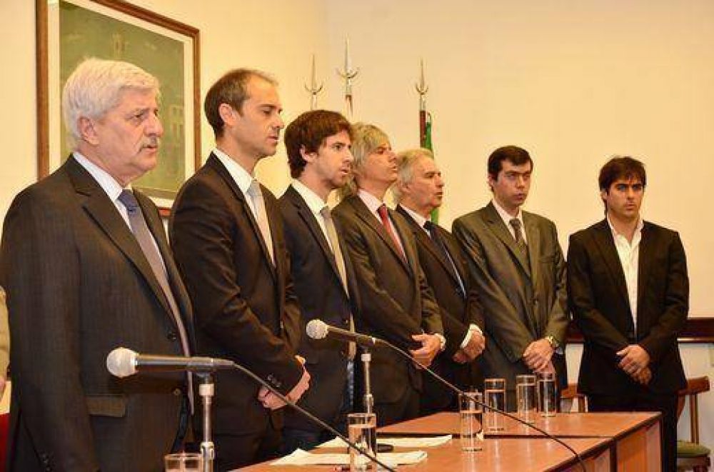 Andreotti abri� las sesiones ordinarias en San Fernando