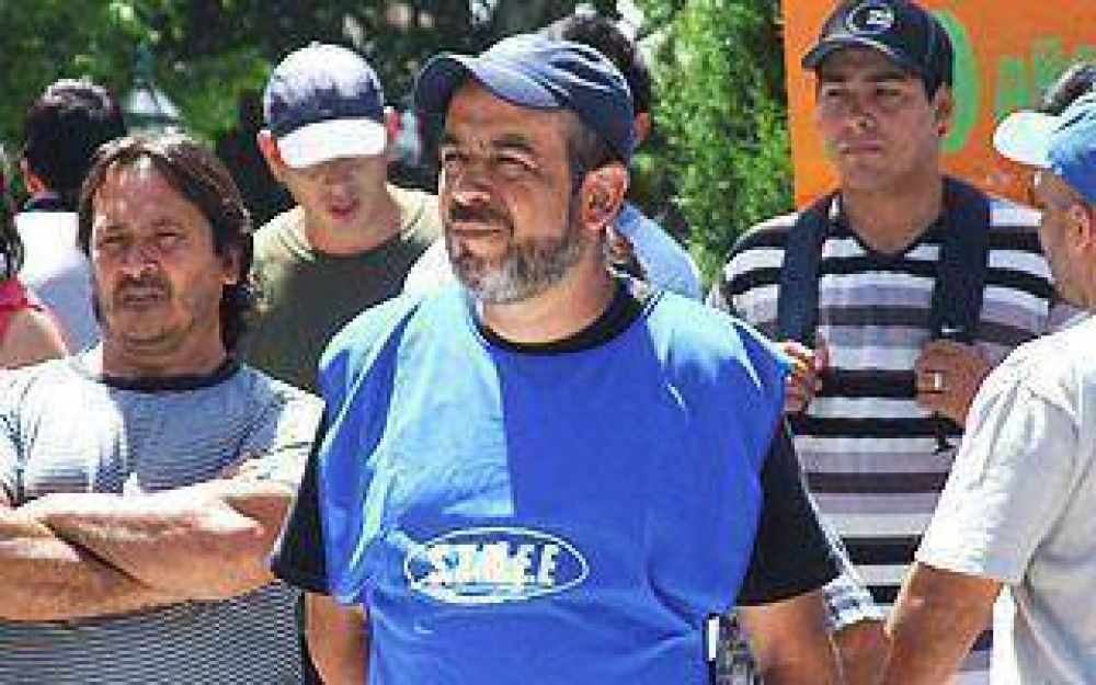 Echeverria: Municipales pidieron un aumento salarial del 30%